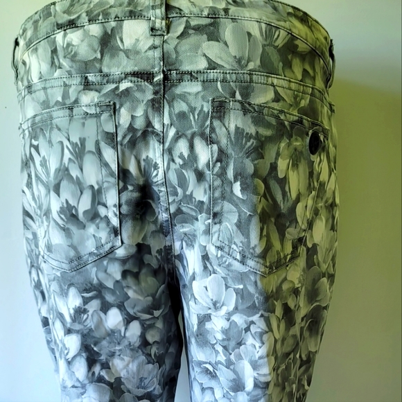 Michael Kors Wildflower Skinny Jeans Size 10 - Picture 8 of 12